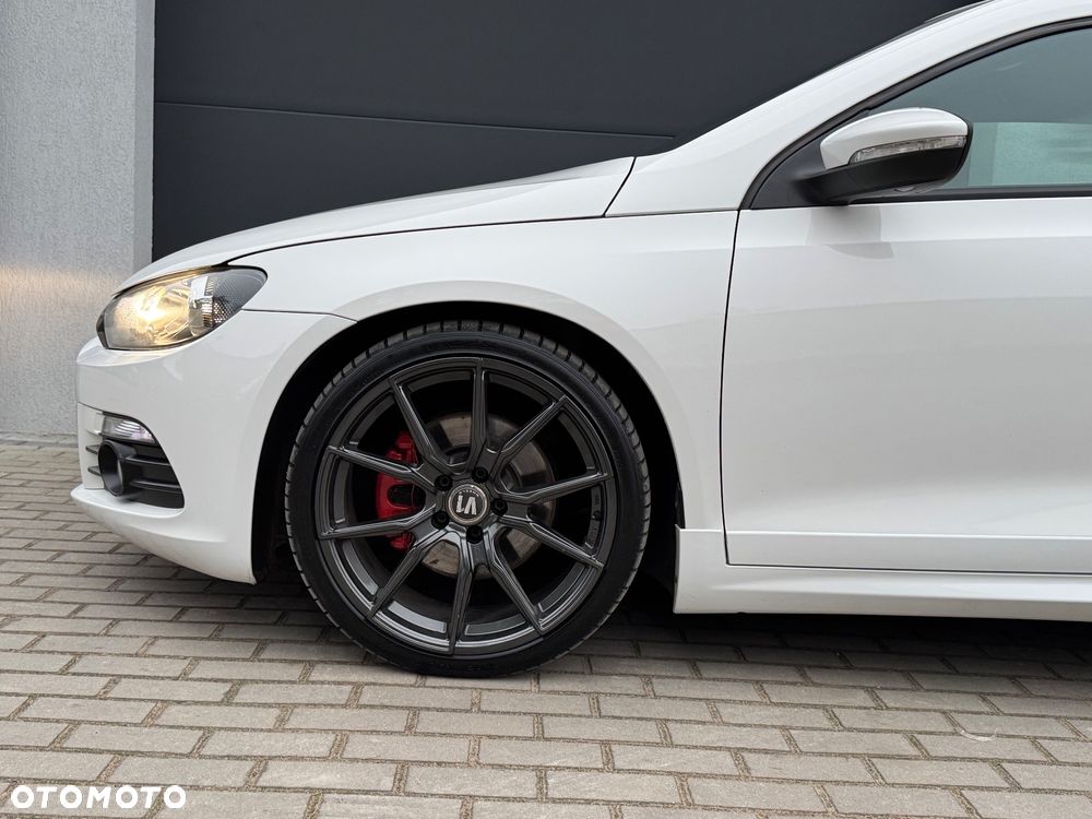 Volkswagen Scirocco 1.4 TSI DSG GTS - 11