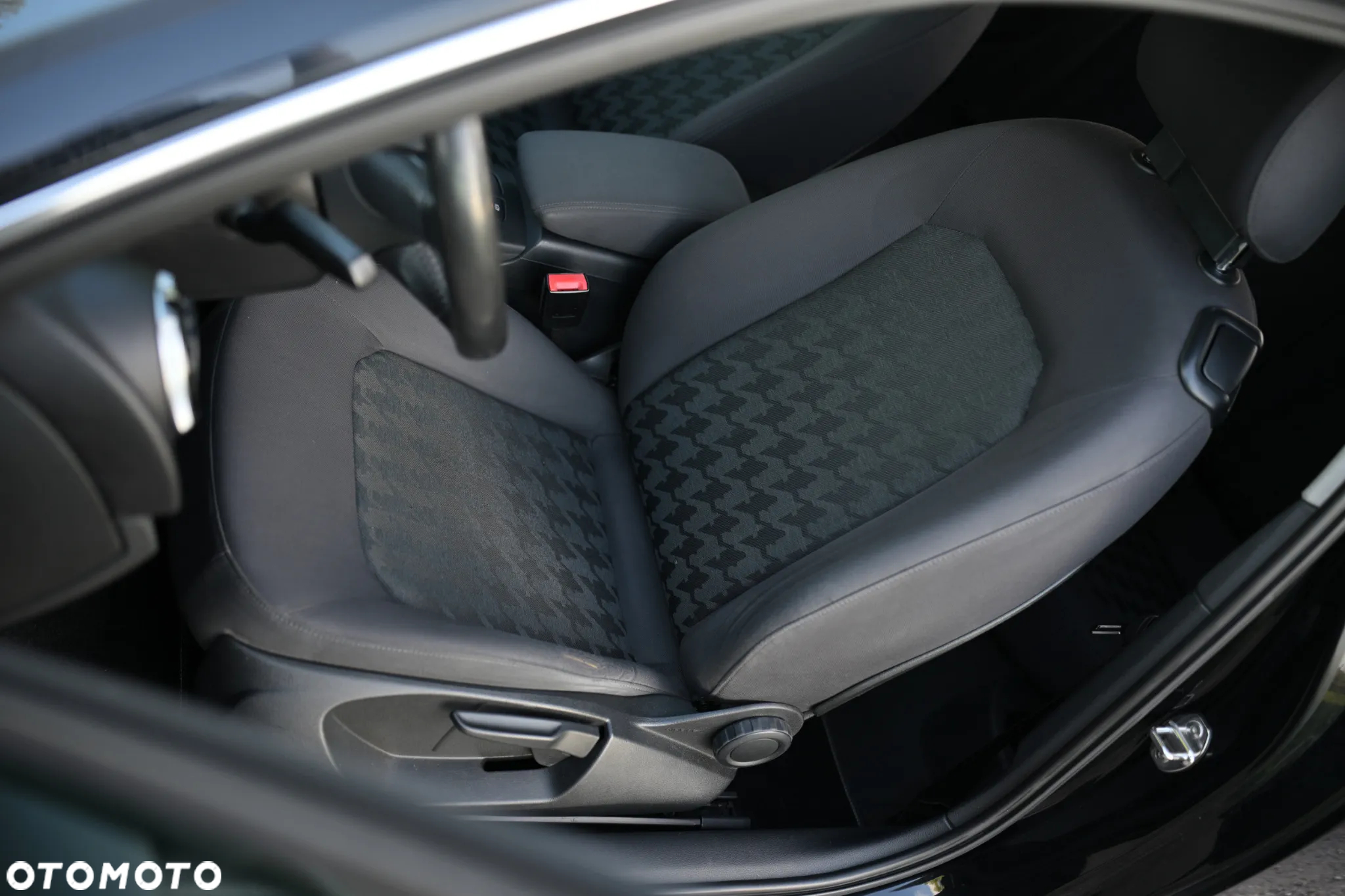 Audi A3 1.6 TDI DPF Attraction - 27
