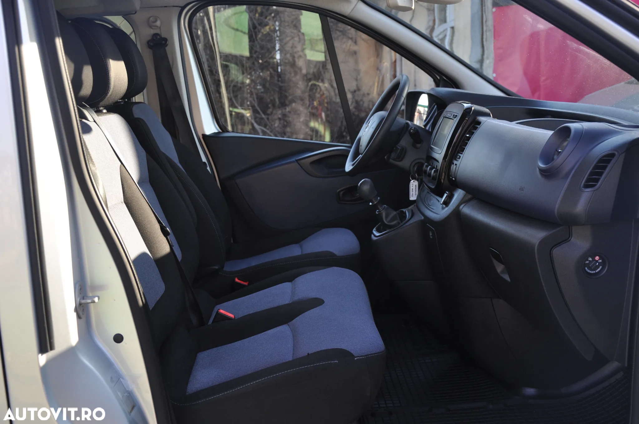 Opel Opel Vivaro L2H1 9 Locuri - 13