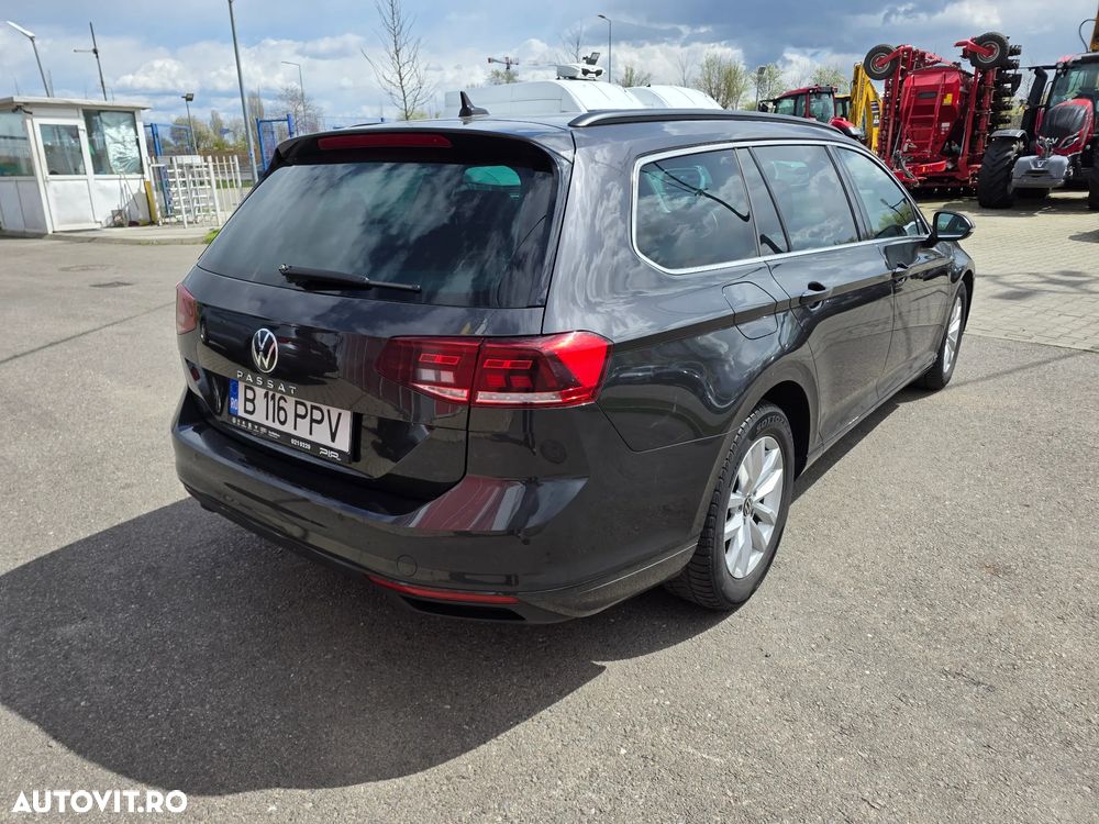 Volkswagen Passat 2.0 TDI DSG Comfortline - 5