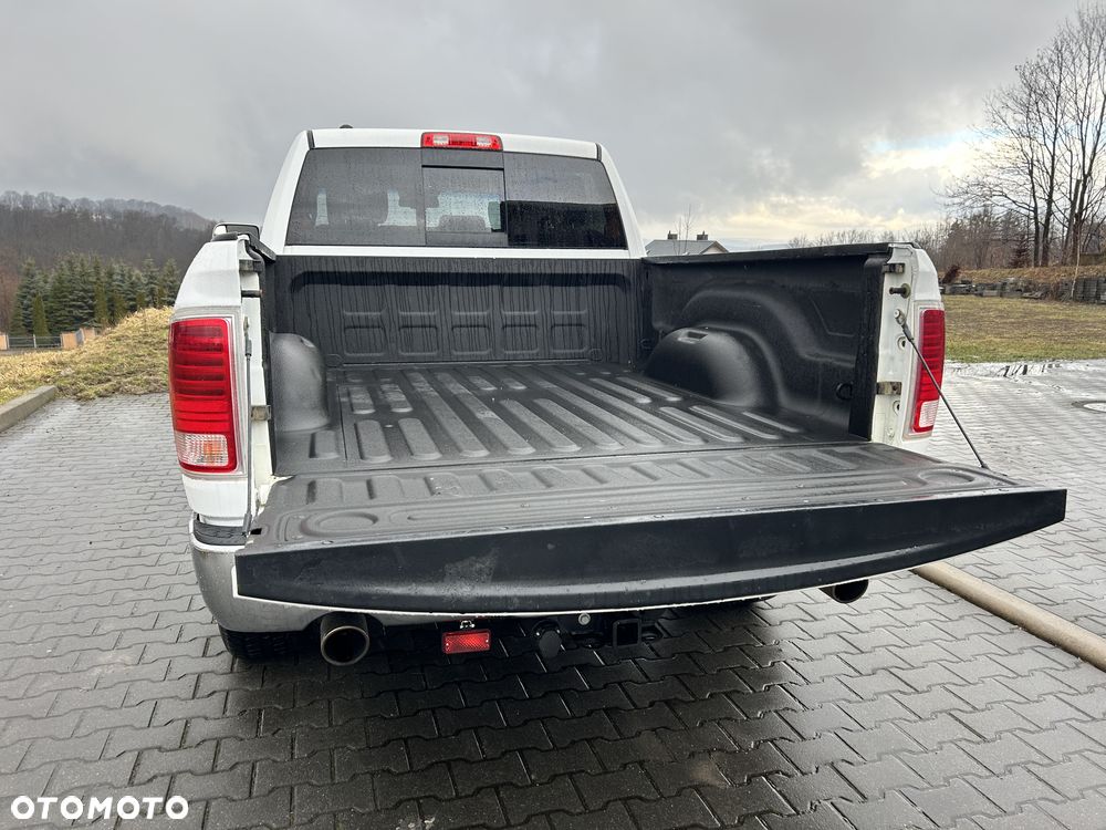 Dodge RAM - 8