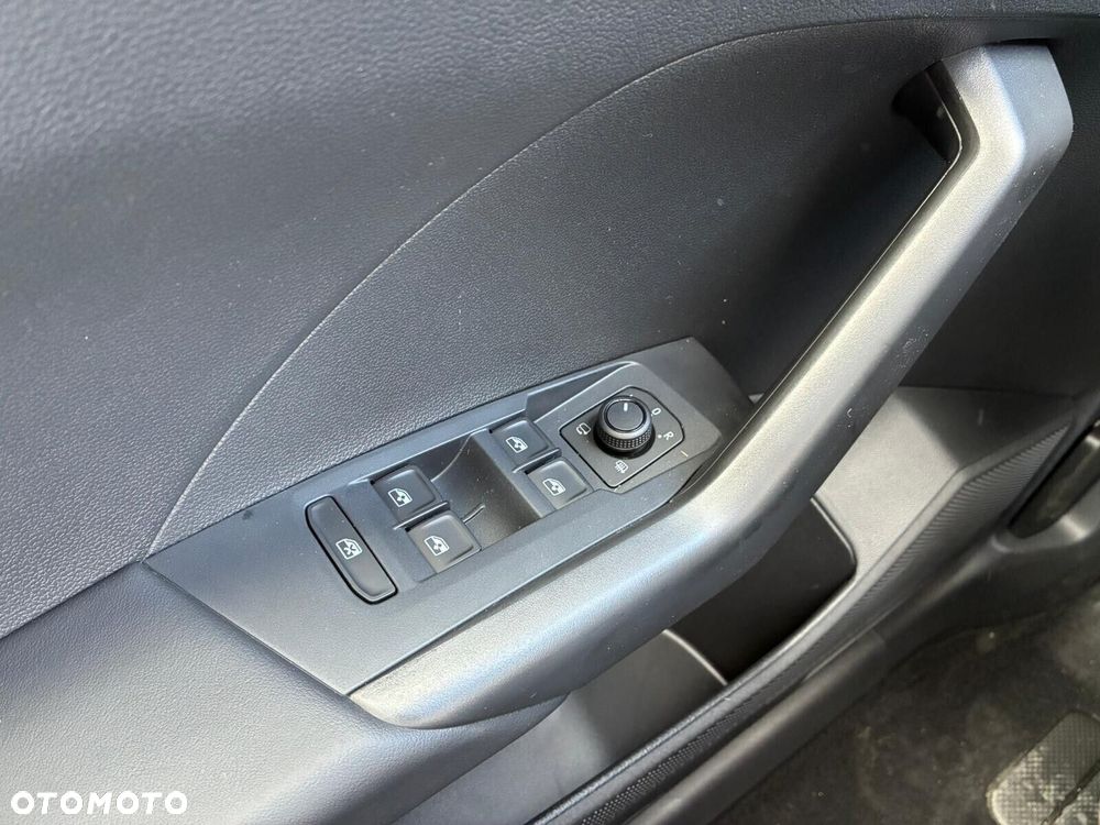 Volkswagen T-Cross - 18