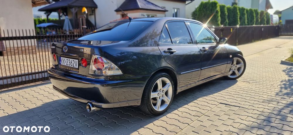 Lexus IS 200 - 7