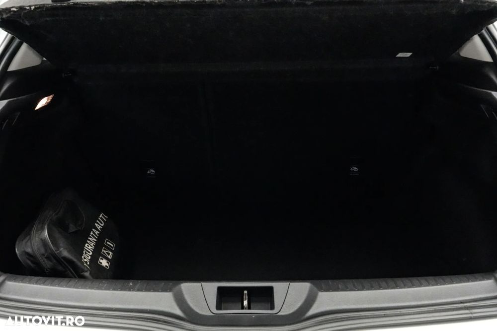 Renault Megane TCe 140 GPF EQUILIBRE - 20