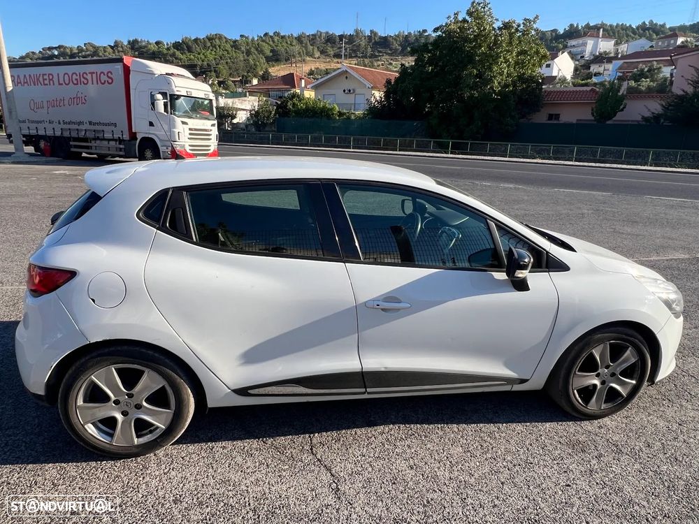 Renault Clio 1.5 dCi Luxe - 6