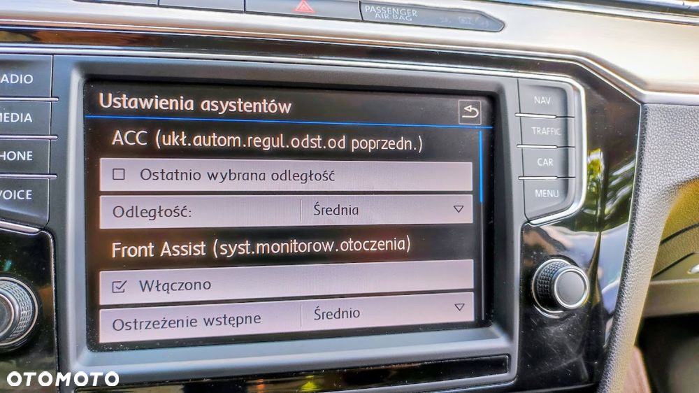 Volkswagen Passat 2.0 TDI SCR Highline - 26