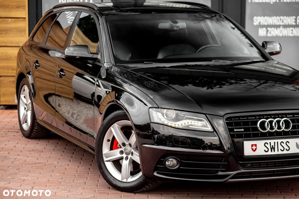 Audi A4 Avant 2.0 TFSI quattro S tronic S line Sportpaket - 2