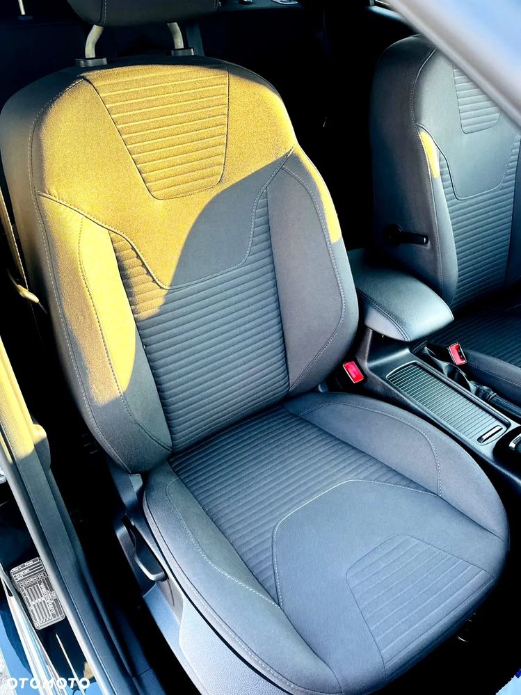 Ford Focus - 14
