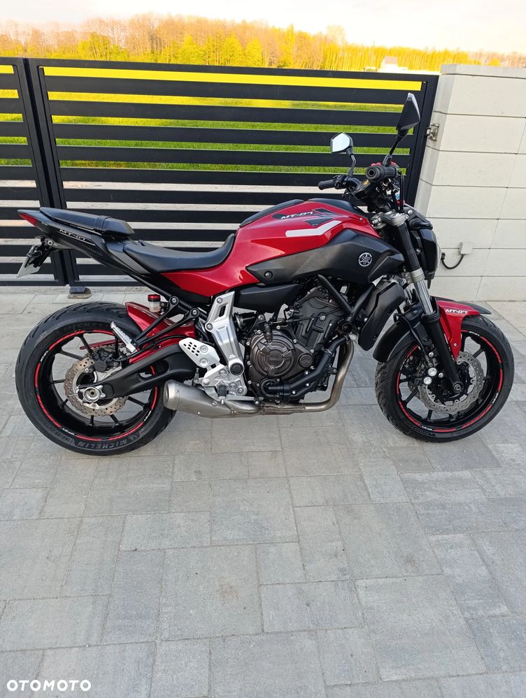 Yamaha MT - 2