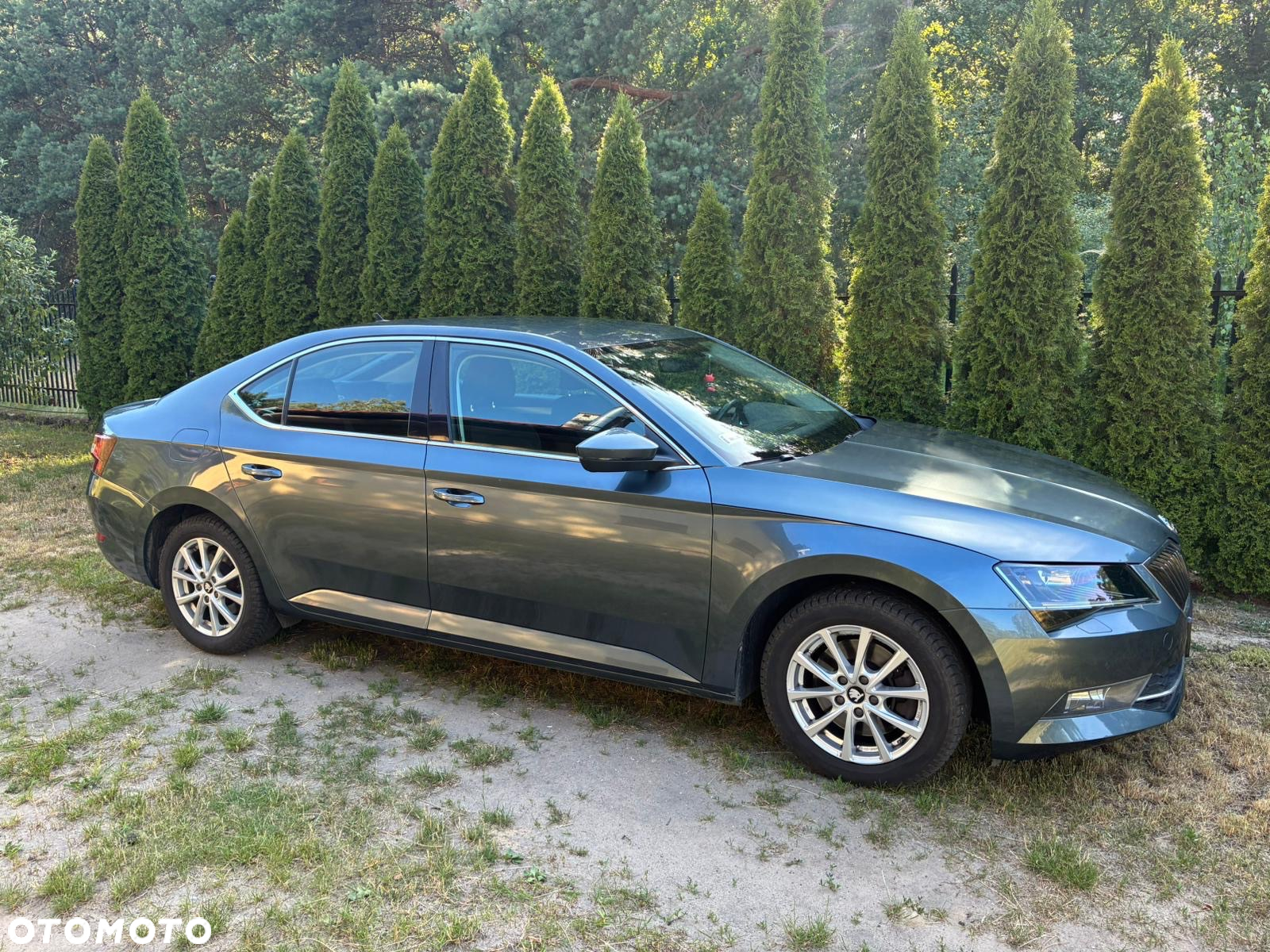 Skoda Superb 2.0 TDI Ambition DSG - 4