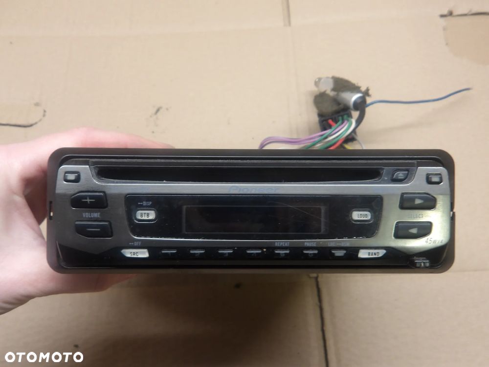 VW POLO IV 9N 3D (01-08) 1.4B RADIO RADIOODTWARZACZ PIONEER - 1