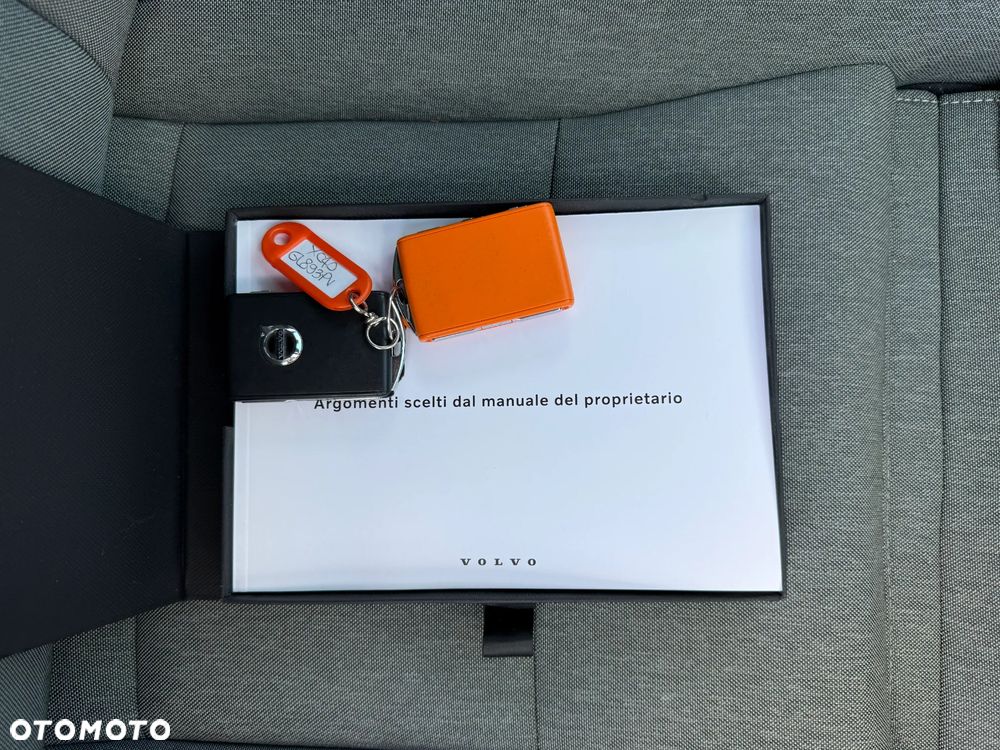 Volvo XC 40 - 18