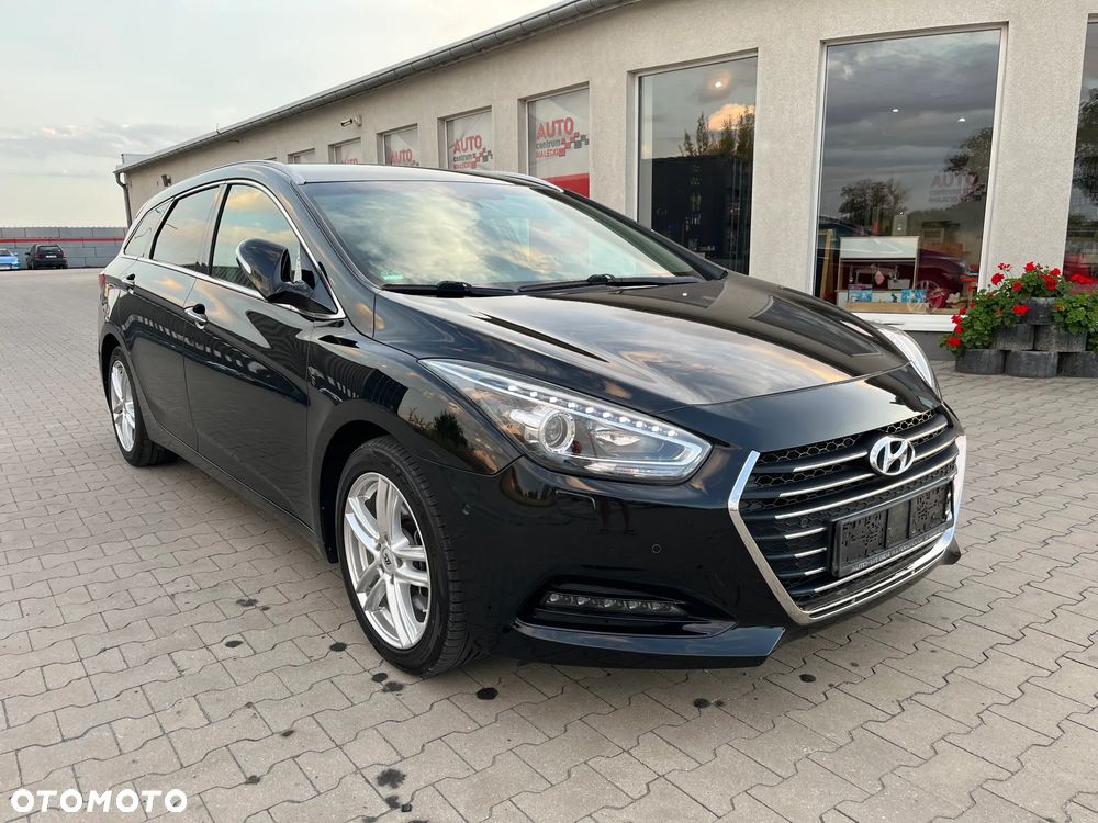 Hyundai i40 1.7 CRDi Premium DCT - 1