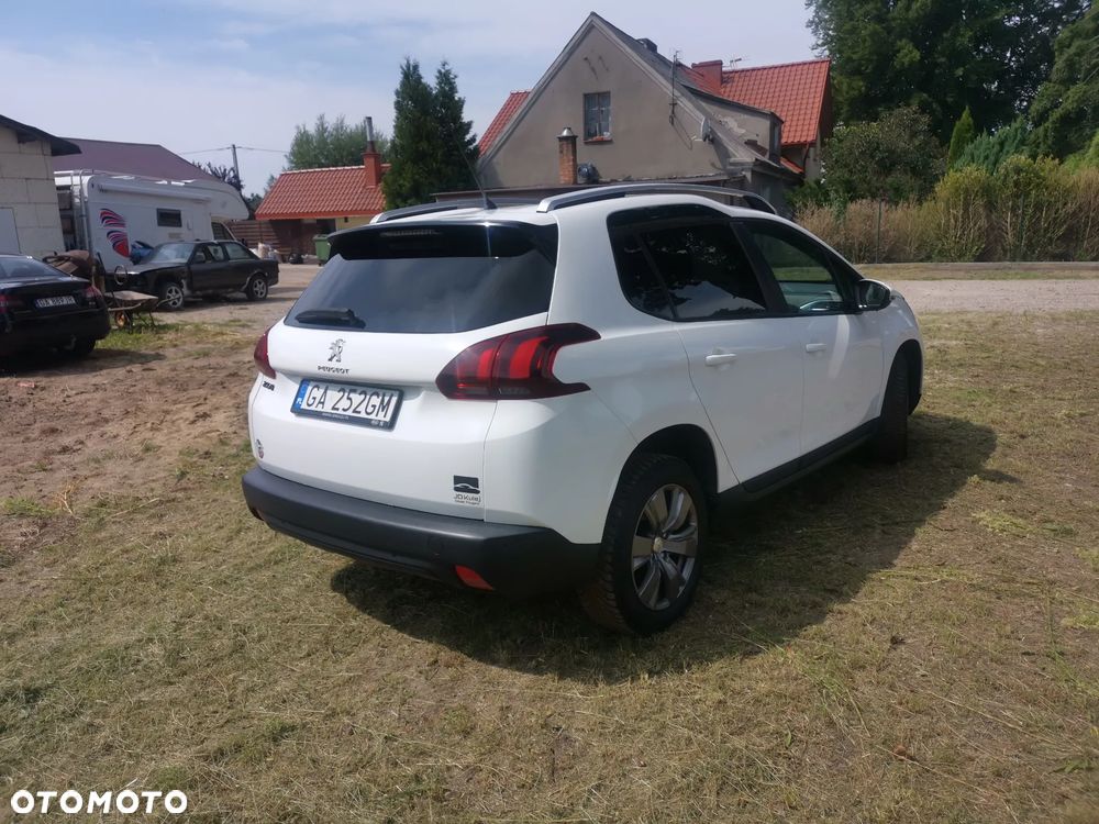 Peugeot 2008 1.2 Pure Tech GPF Active S&S - 4