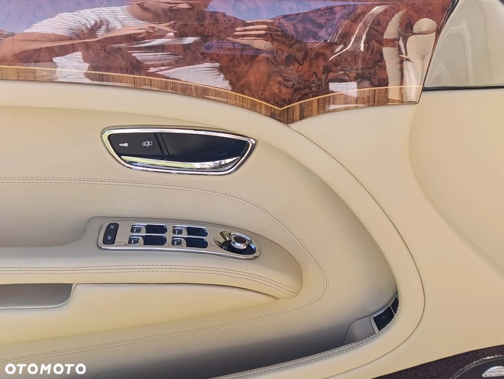 Bentley Mulsanne - 15