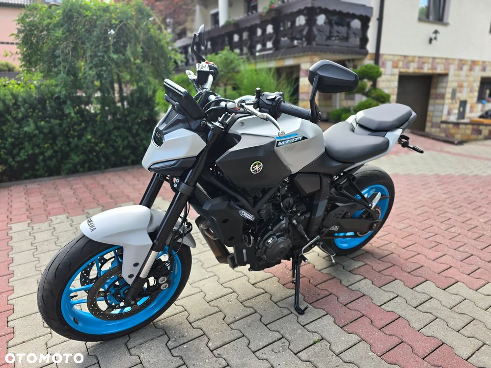Yamaha MT - 6