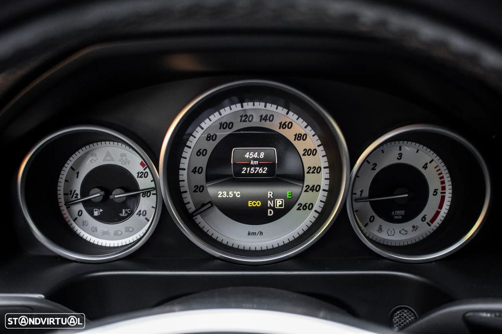 Mercedes-Benz E 250 BlueTEC Avantgarde Auto. - 18