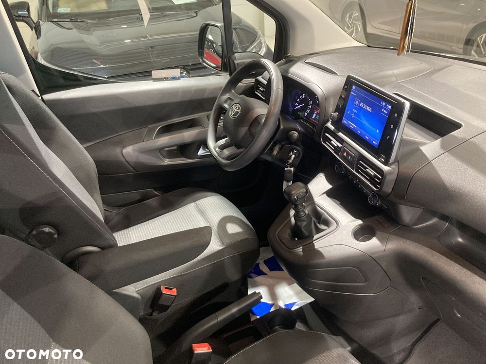 Toyota Proace City Verso Long 1.2 D-4T Business - 9