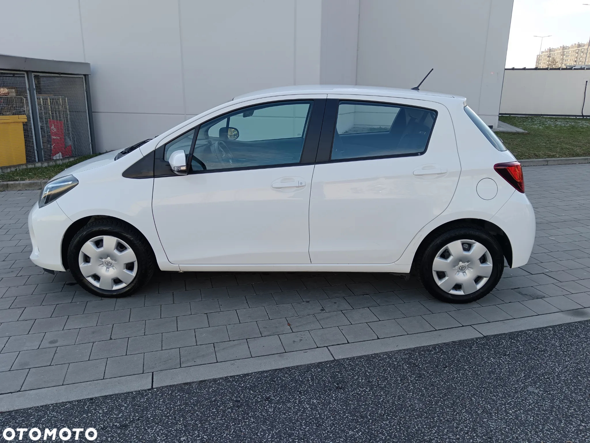 Toyota Yaris 1.33 Business Edition - 18
