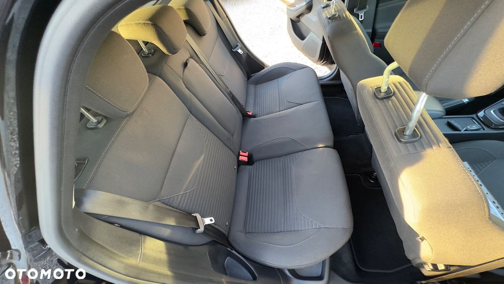 Ford Focus Turnier 1.0 EcoBoost Start-Stopp-System Titanium - 35