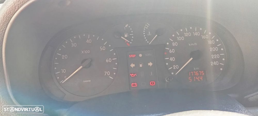 Renault Clio 1.2 RN - 22