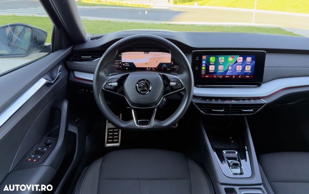 Skoda Octavia 2.0 TDI DSG Sportline - 22