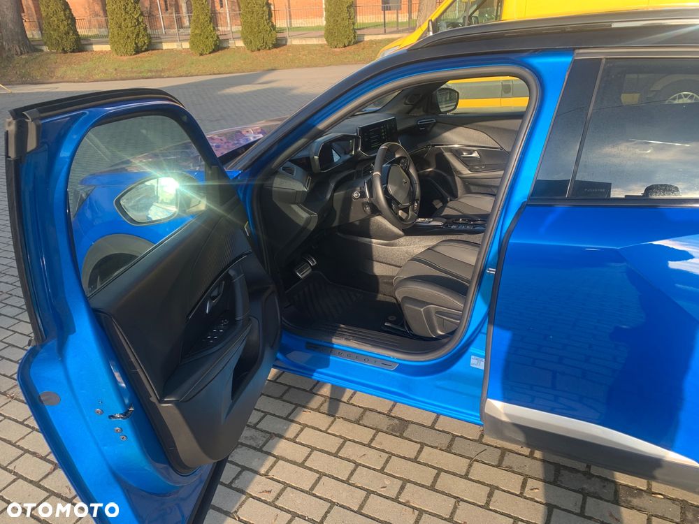 Peugeot 2008 PureTech 130 EAT8 GT - 18