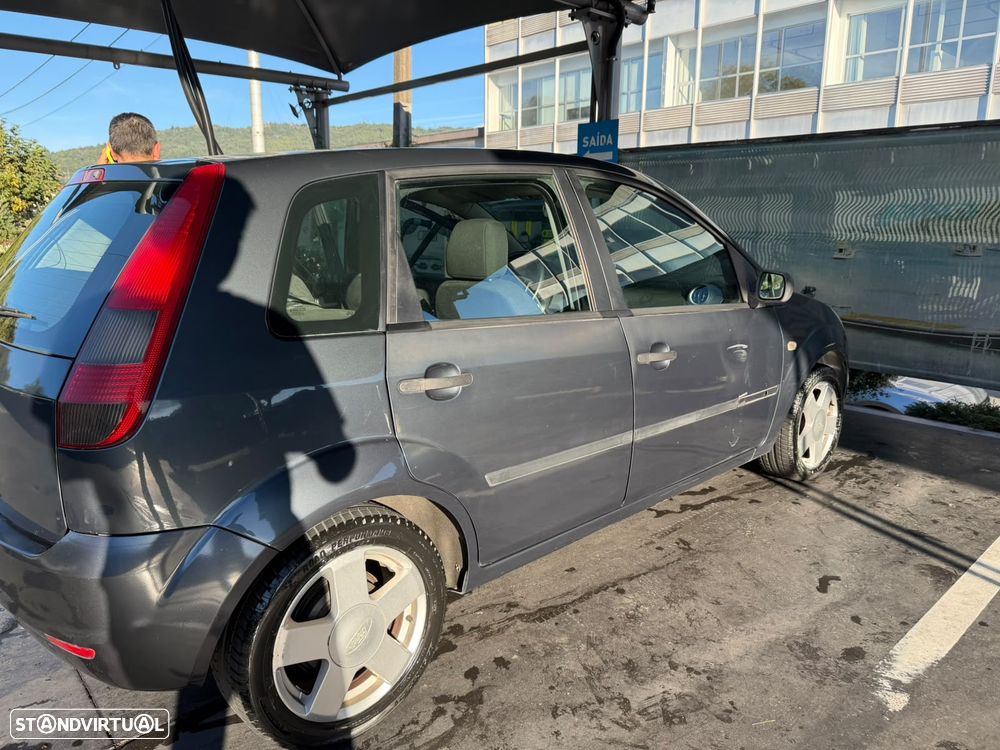 Ford Fiesta - 3