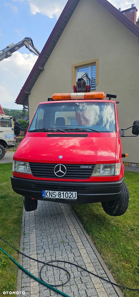 Mercedes-Benz Sprinter - 21