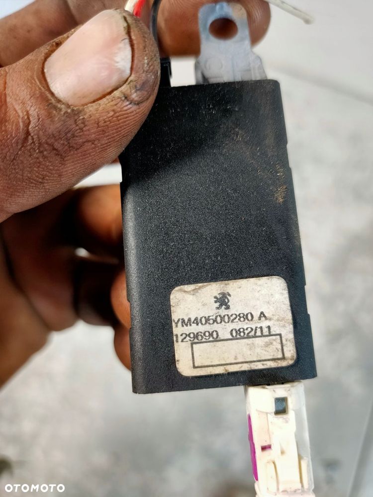 wzmacniacz antenowy peugeot rcz ym40500280a - 2