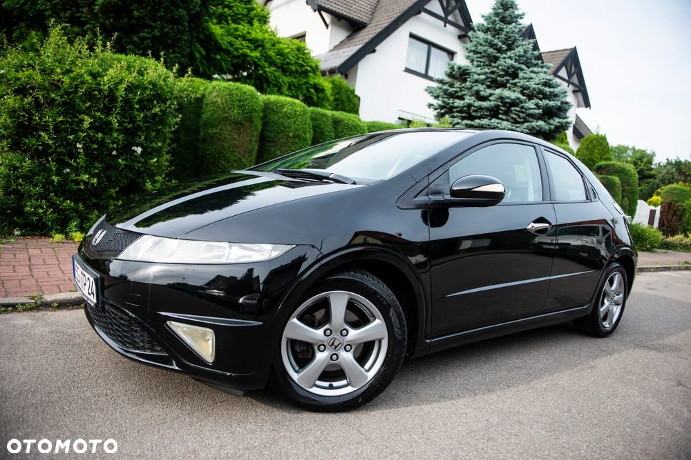 Honda Civic 1.8i-VTEC Executive - 1