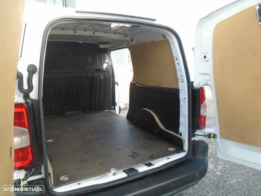 Peugeot PARTNER  LONGA-3 LUGARES 102 CV-NACIONAL-IVA DEDUTIVEL - 15