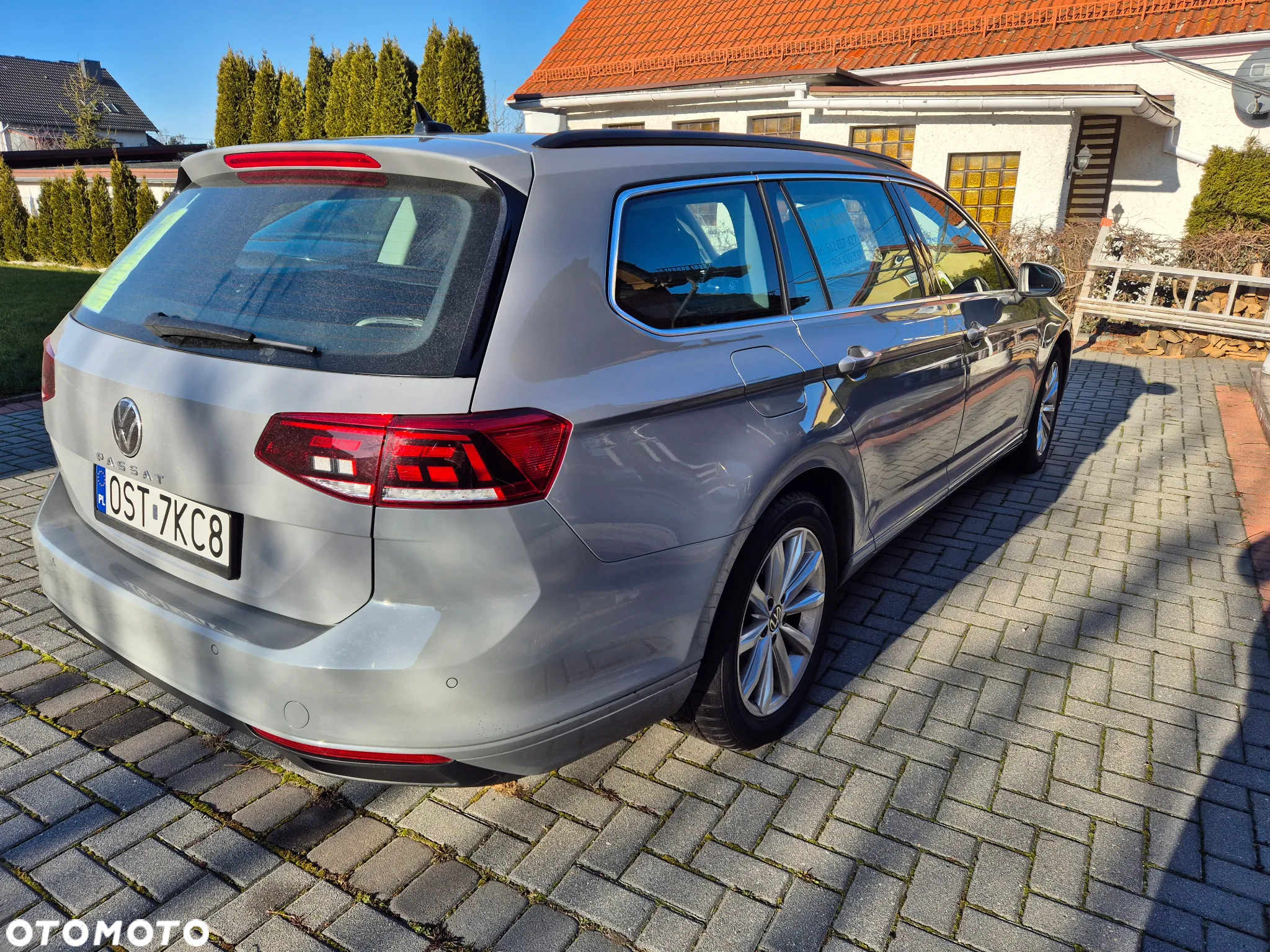 Volkswagen Passat - 4
