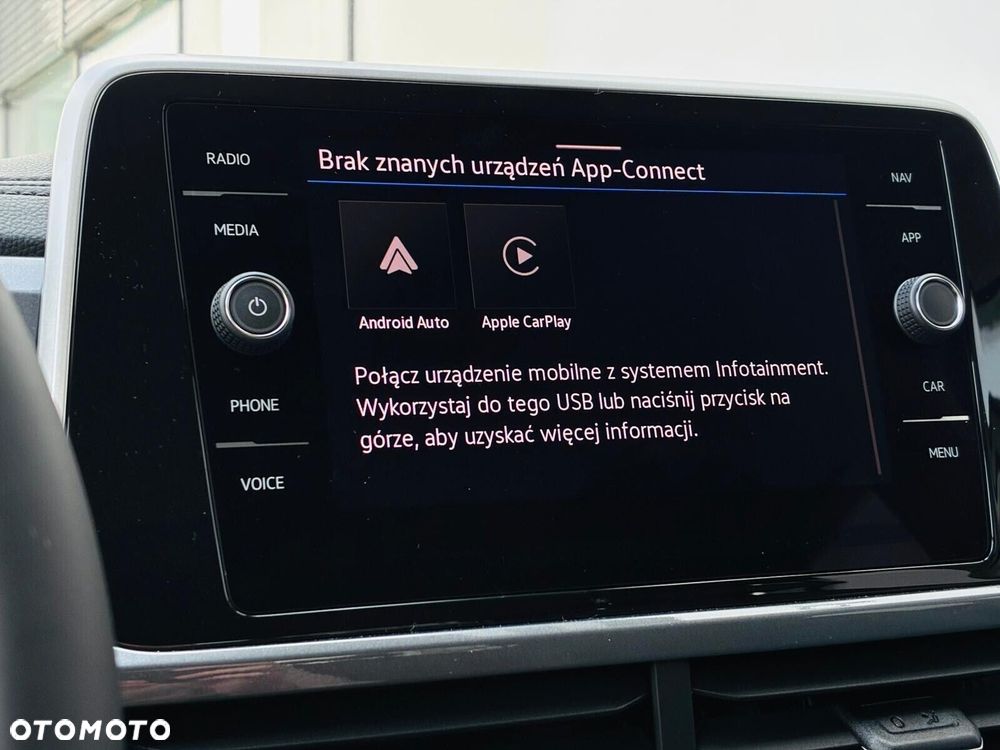 Volkswagen T-Roc - 17