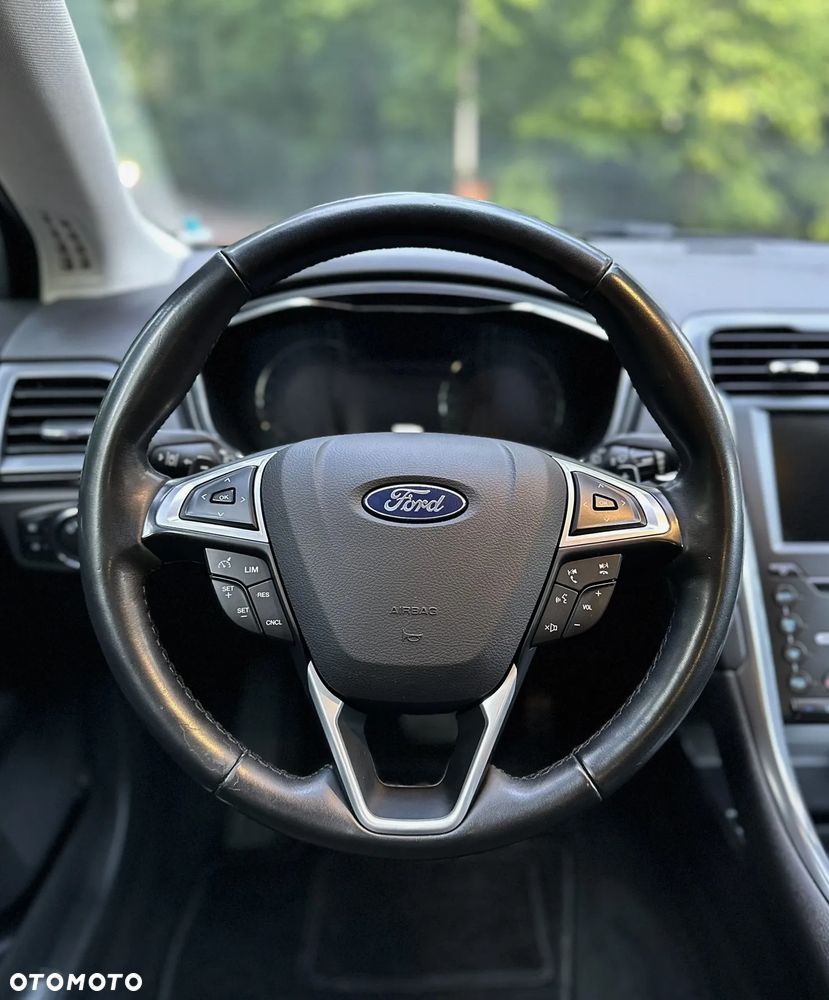 Ford Mondeo 2.0 EcoBoost Titanium - 11