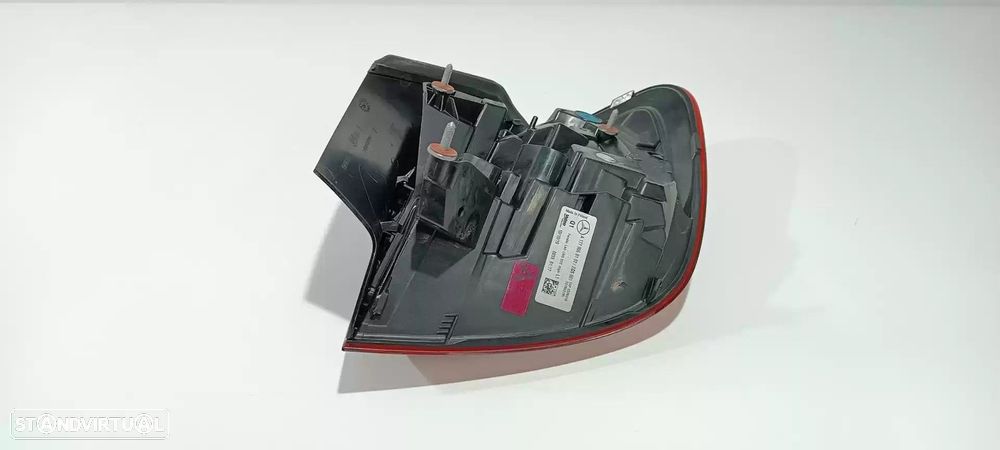 FAROLIM TRASEIRO ESQUERDO MERCEDES-BENZ CLASSE A 2019 -A1779068102 - 4