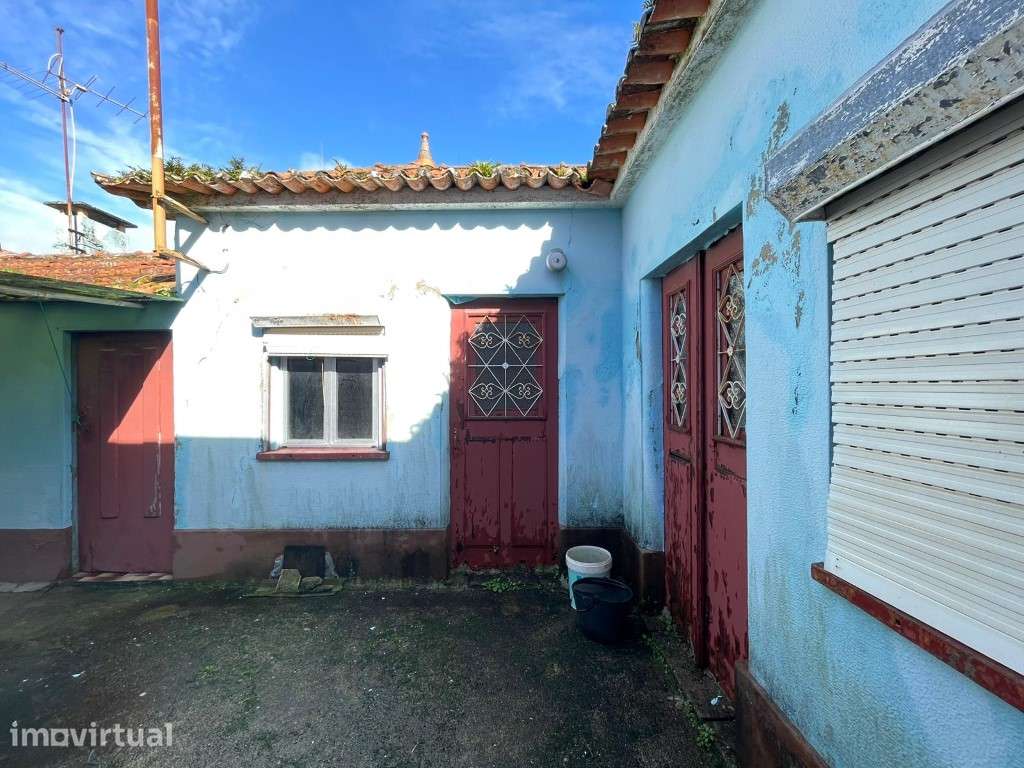 MORADIA P/ RECONSTRUÇÃO - MURTOSA - Grande imagem: 2/24