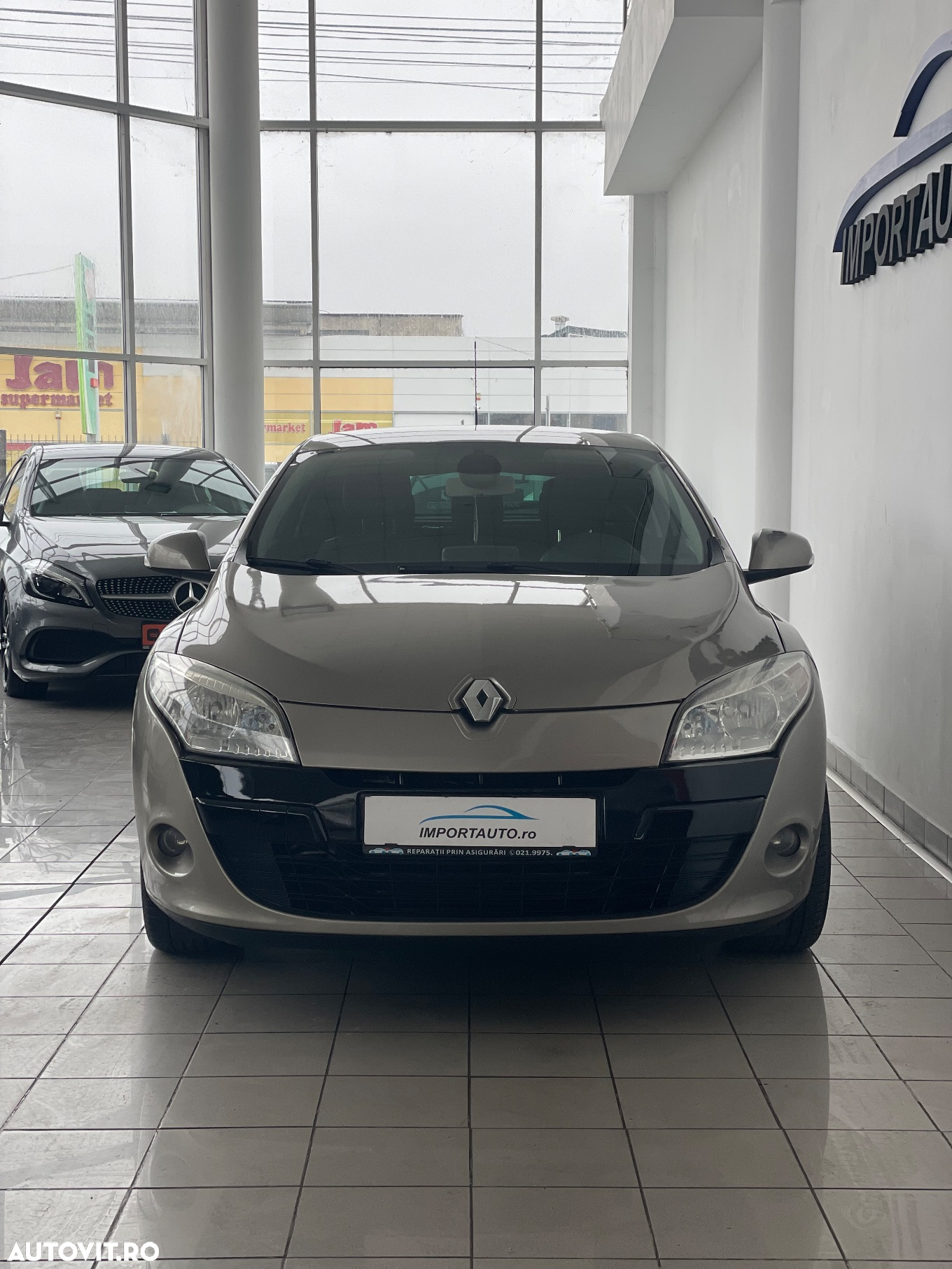 Renault Megane III Coupe 1.5 dCi Color Edition - 22