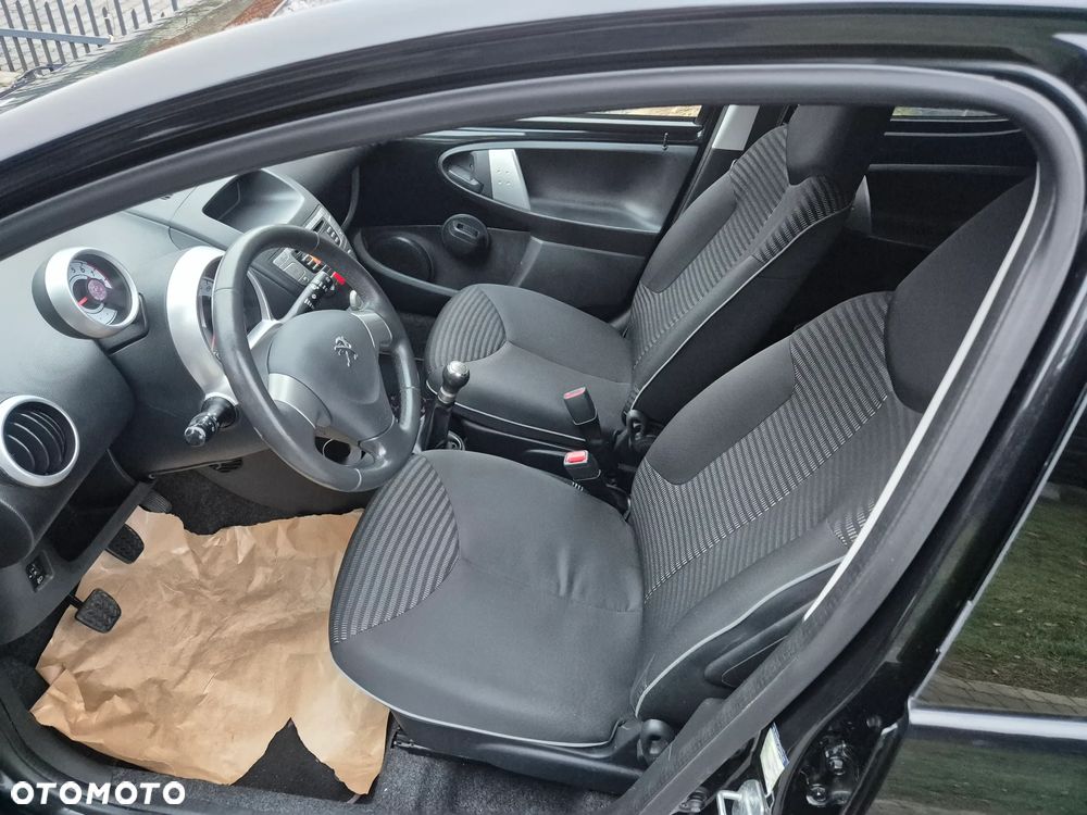 Peugeot 107 70 Urban Move - 19