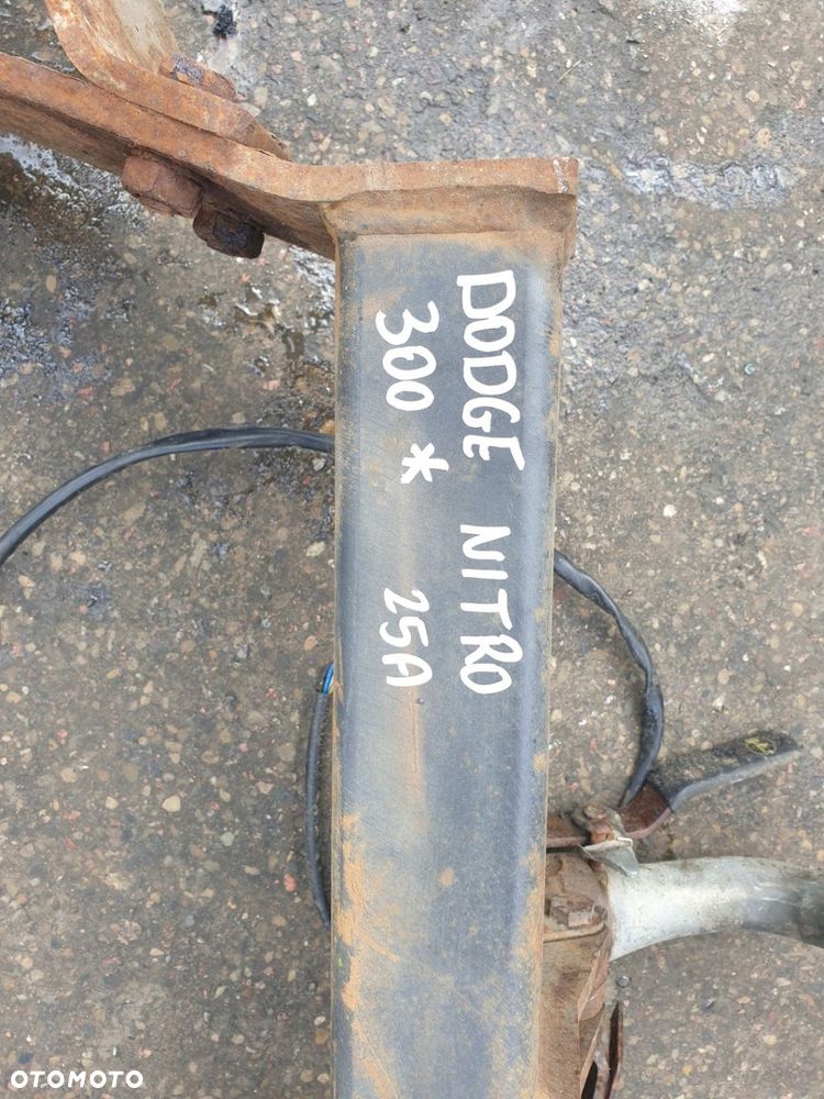 HAK HOLOWNICZY DODGE NITRO - 7