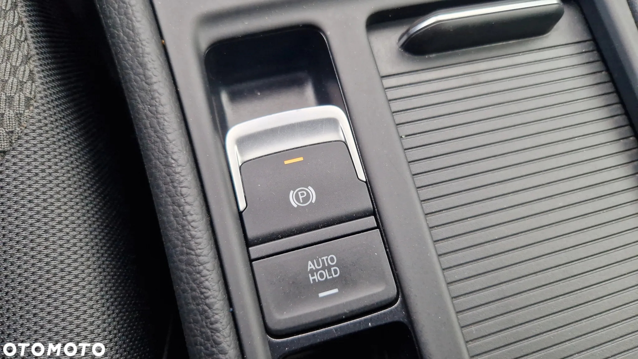 Volkswagen Golf VII 1.6 TDI BMT Comfortline - 21