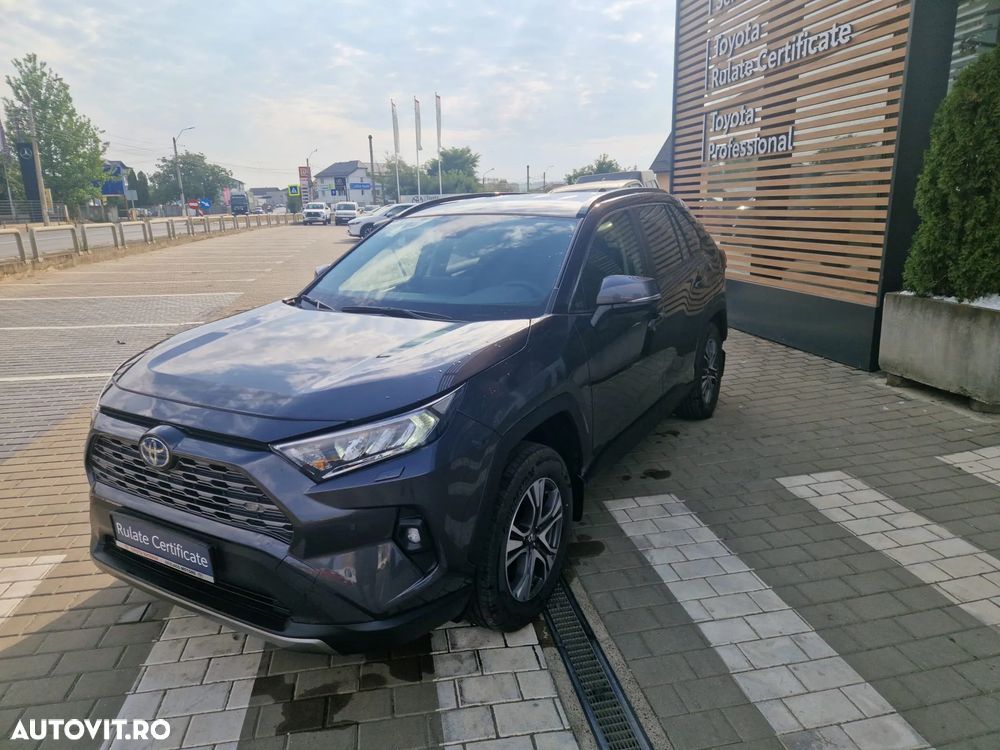 Toyota RAV4 - 4