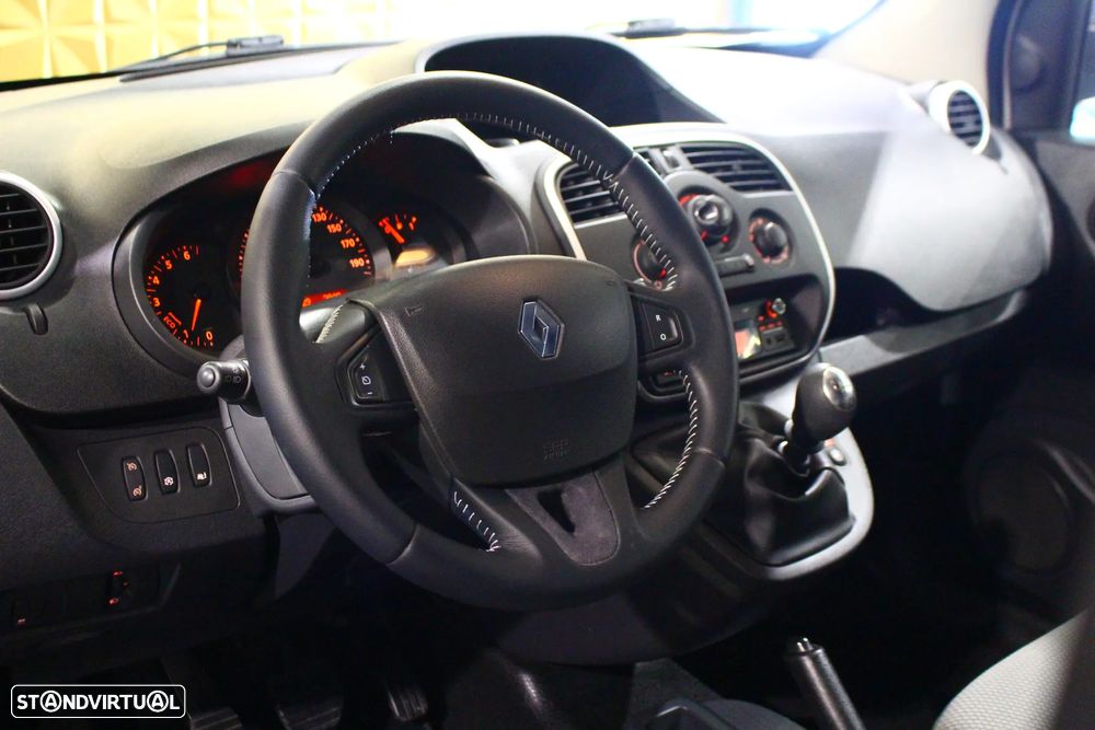 Renault KANGOO IVA DEDUTIVEL - 18