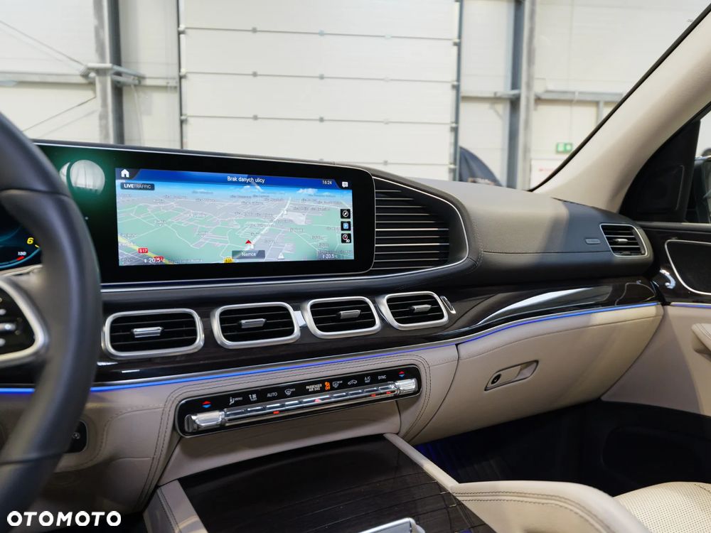 Mercedes-Benz GLE - 24