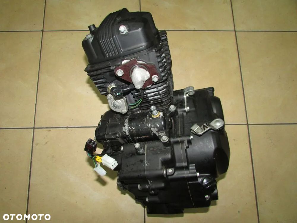 Honda CB GLR 125 JC74E silnik motor engine - 2