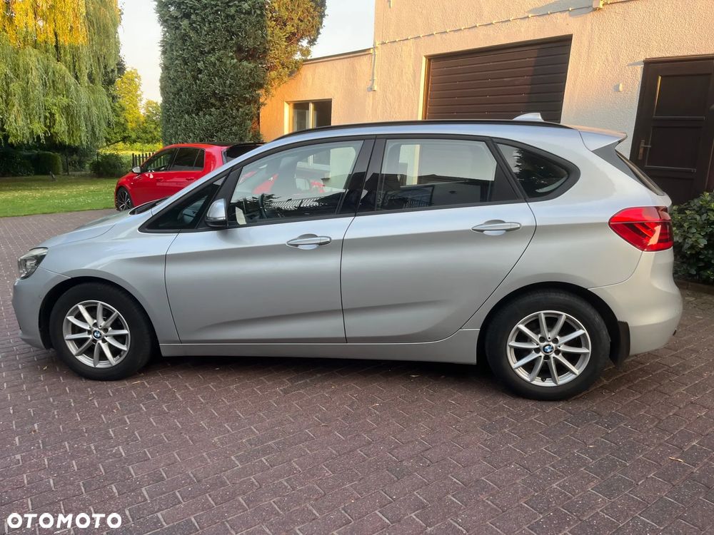 BMW Seria 2 216d GT Sport Line - 2