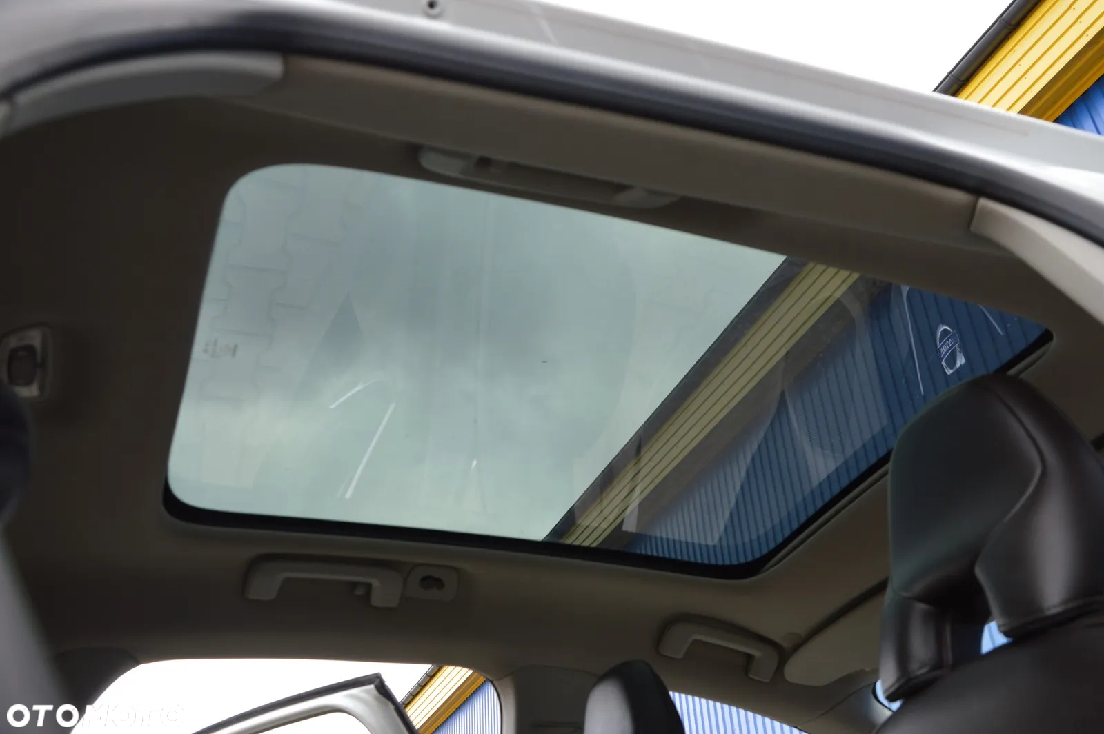 Volvo V40 D2 Summum - 17
