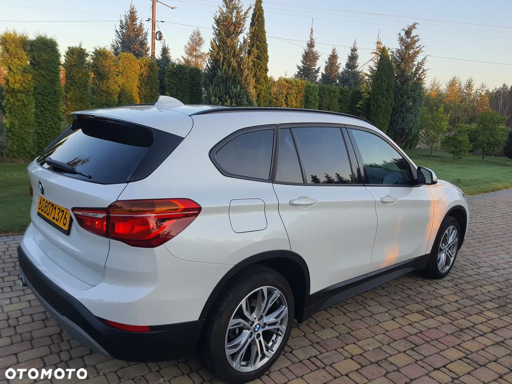 BMW X1 sDrive16d Sport Line - 7