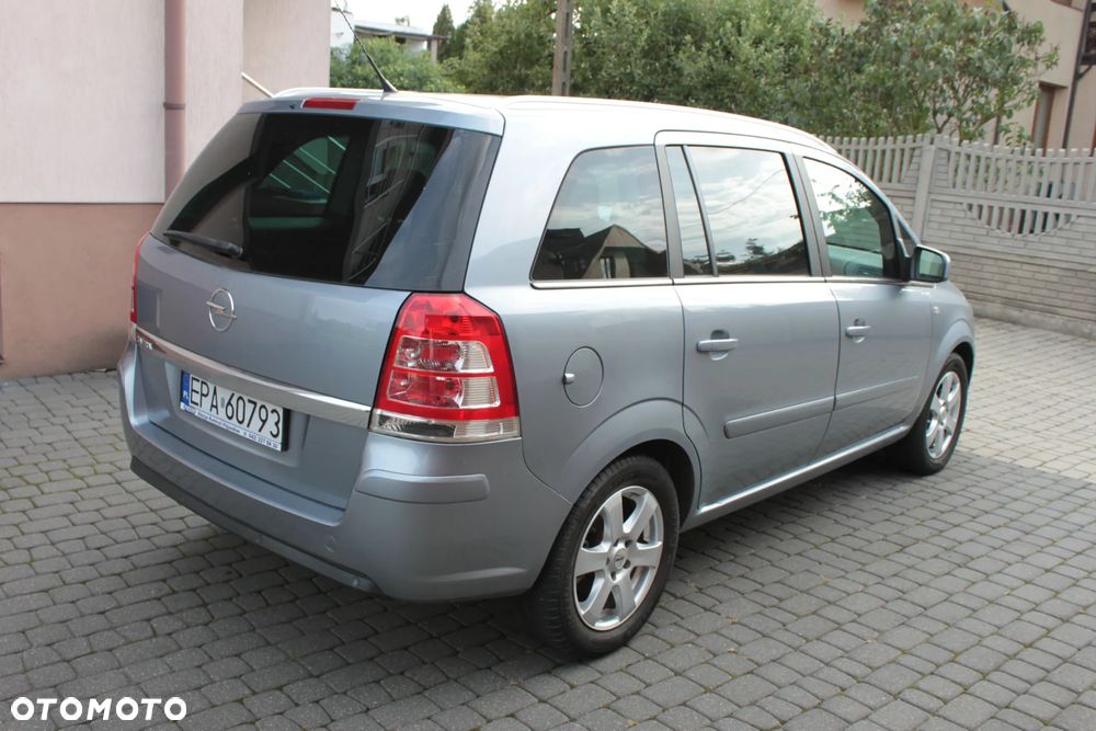 Opel Zafira - 3