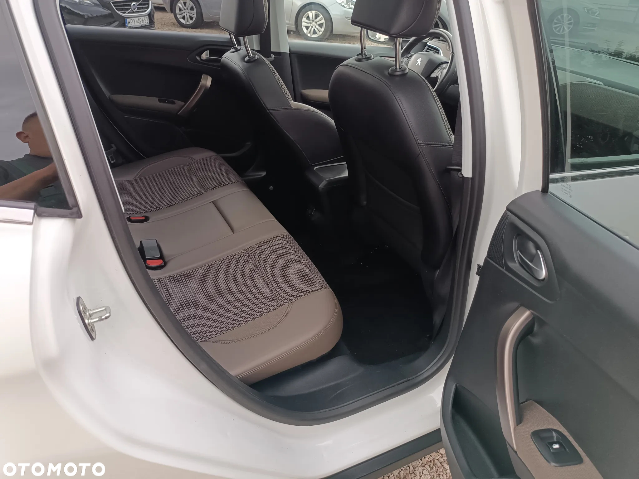 Peugeot 2008 1.2 Pure Tech GPF Active - 23